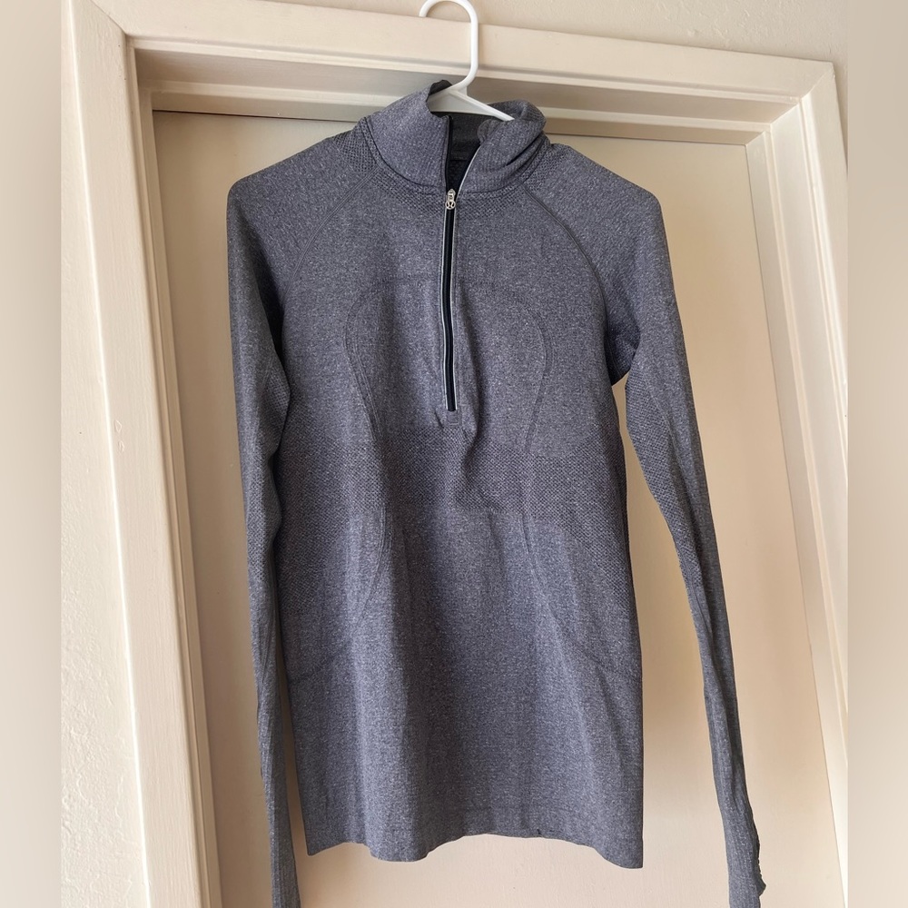 Lululemon grey quarter zip long sleeve
